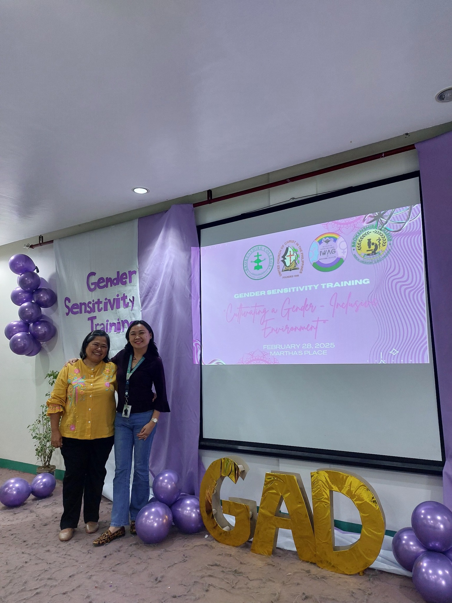 ๐๐๐ ๐๐จ๐ฅ๐๐ฌ ๐๐๐ง๐๐๐ซ ๐๐๐ง๐ฌ๐ข๐ญ๐ข๐ฏ๐ข๐ญ๐ฒ ๐๐ซ๐๐ข๐ง๐ข๐ง๐ ๐ญ๐จ ๐๐ซ๐จ๐ฆ๐จ๐ญ๐ ๐๐ง๐๐ฅ๐ฎ๐ฌ๐ข๐ฏ๐ข๐ญ๐ฒ ๐จ๐ง ๐๐๐ฆ๐ฉ๐ฎ๐ฌ