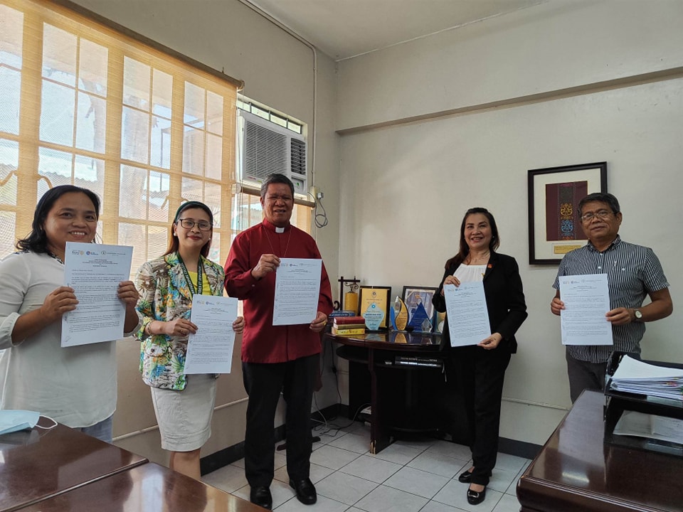 𝐁𝐫𝐨𝐤𝐞𝐧𝐬𝐡𝐢𝐫𝐞 𝐂𝐨𝐥𝐥𝐞𝐠𝐞 𝐬𝐞𝐚𝐥𝐞𝐝 𝐭𝐡𝐞 𝐌𝐞𝐦𝐨𝐫𝐚𝐧𝐝𝐮𝐦 𝐨𝐟 𝐀𝐠𝐫𝐞𝐞𝐦𝐞𝐧𝐭 𝐰𝐢𝐭𝐡 𝐑𝐨𝐭𝐚𝐫𝐲 𝐈𝐧𝐭𝐞𝐫𝐧𝐚𝐭𝐢𝐨𝐧𝐚𝐥